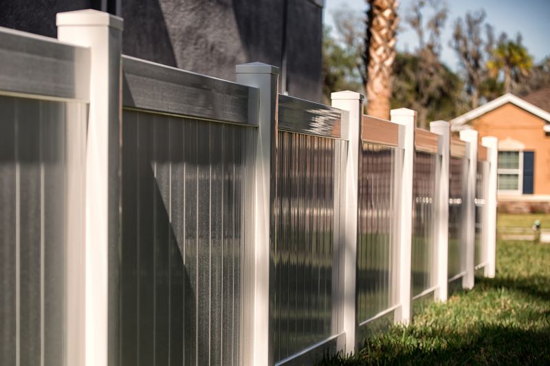 Vinyl Fence Replacement in Kansas City, MO