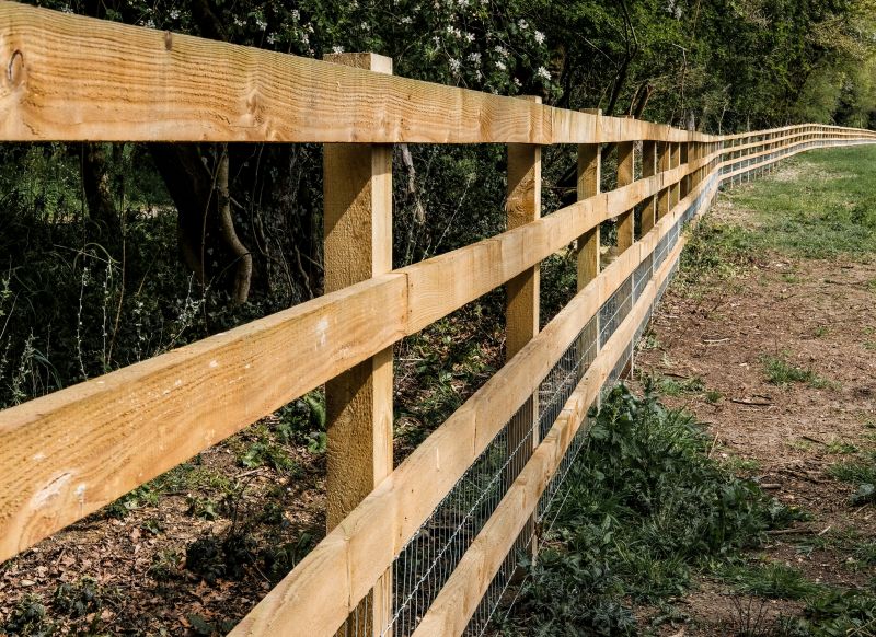 Wooden Farm Fence Installation in Pearland, TX