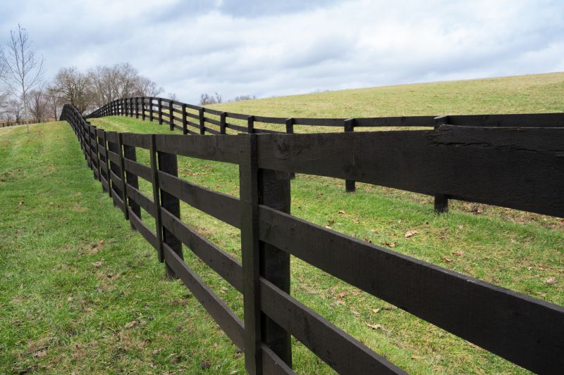 Scalloped Fence Installation in Sacramento, CA