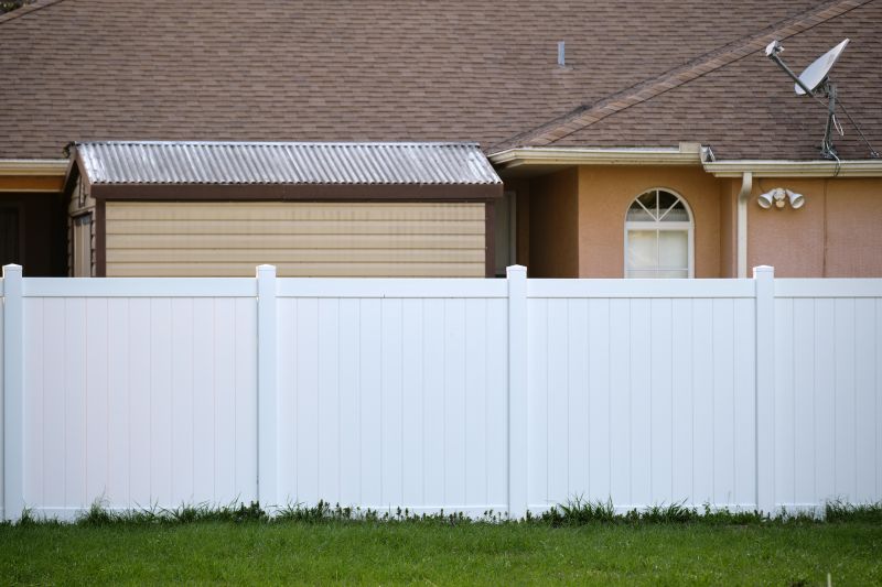 Vinyl Fence Replacement in South Houston, TX