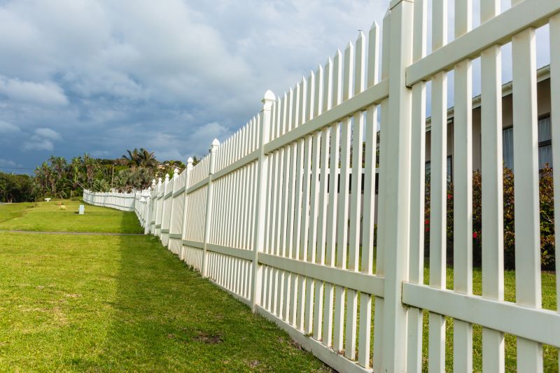 Vinyl Fence Replacement in Pearland, TX